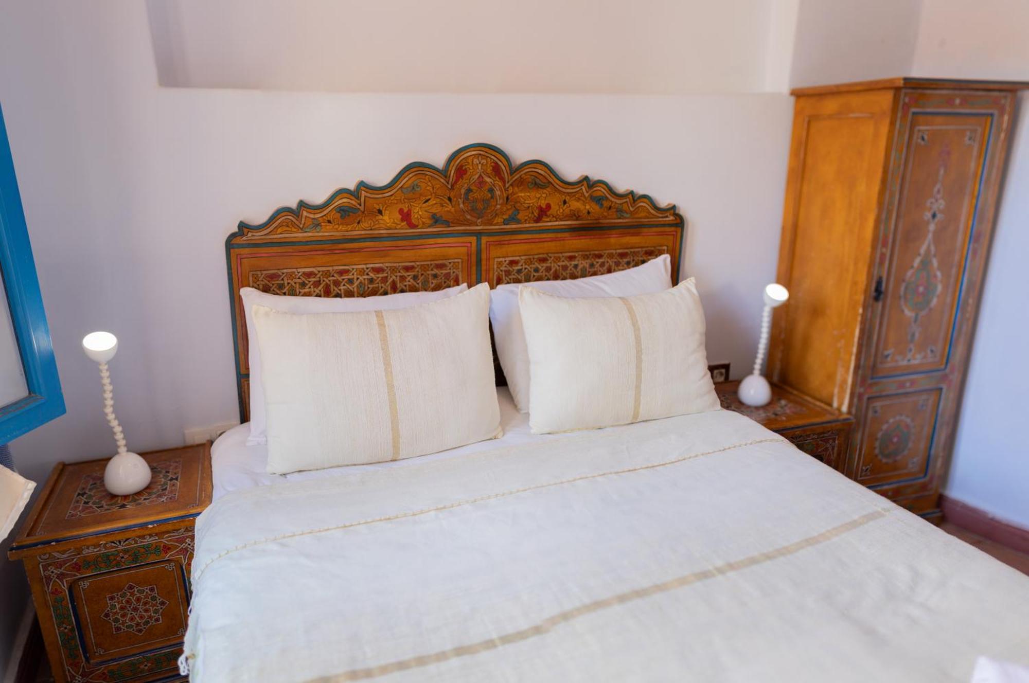 Casa Sabila 3*